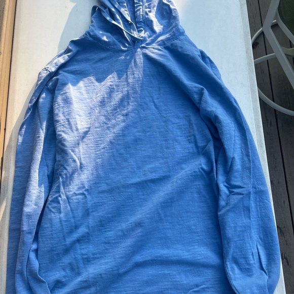 vineyard vines navy blue hooded tee size L - Picture 2 of 3